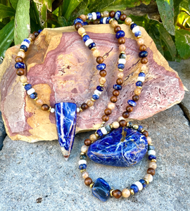 SODALITE PENDANT NECKLACE 20" with Sunstone, Howlite, Rosewood, Gold, Natural Stone Gemstone Crystal