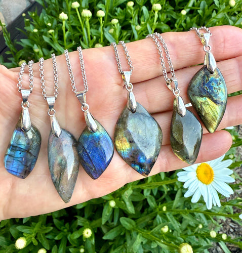LABRADORITE PENDANT NECKLACE, Choice, 18