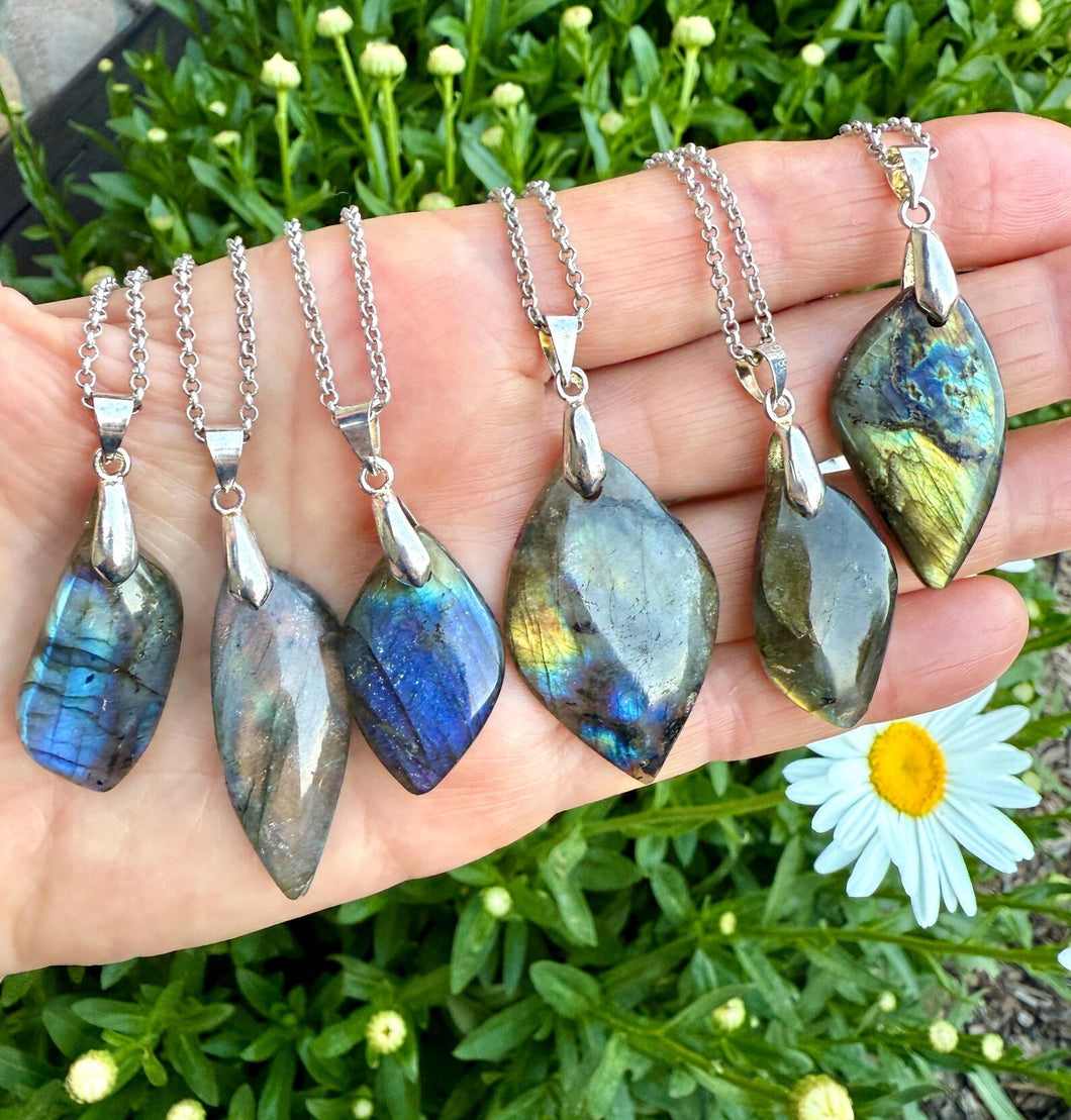 LABRADORITE PENDANT NECKLACE, Choice, 18