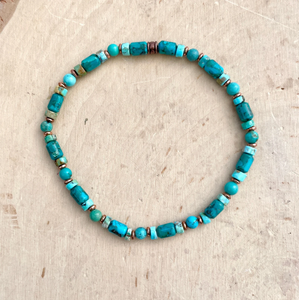 TURQUOISE COPPER BRACELET Minimalist, Blue Green, Stretch Beaded, Genuine, Crystal Natural Stone Gemstone, Small Bead