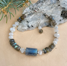 LABRADORITE & RAINBOW MOONSTONE Bracelet, Flashy, Beaded, Natural Stone Gemstone Crystal, Gray and White